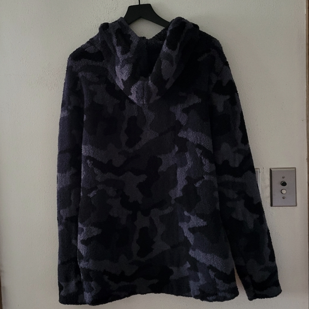 Barefoot Dreams Camo Hoodie- Black and Blue/Grey . NWOT Relaxed Fit XL/XXL NICE! - Picture 9 of 10